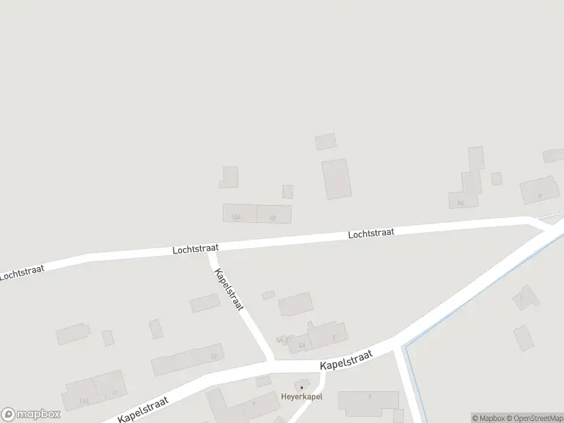 Ambulance met grote spoed naar de Lochtstraat in Stramproy