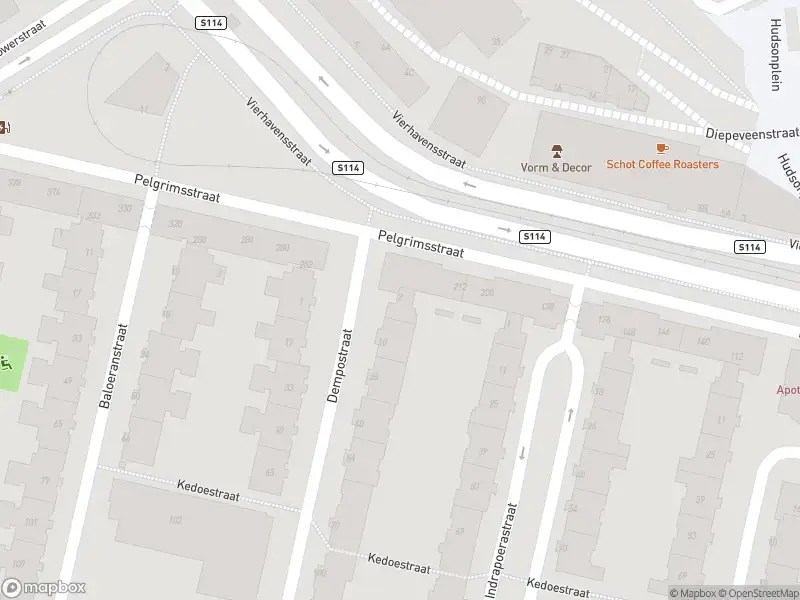 Ambulance met grote spoed naar de Dempostraat in Rotterdam