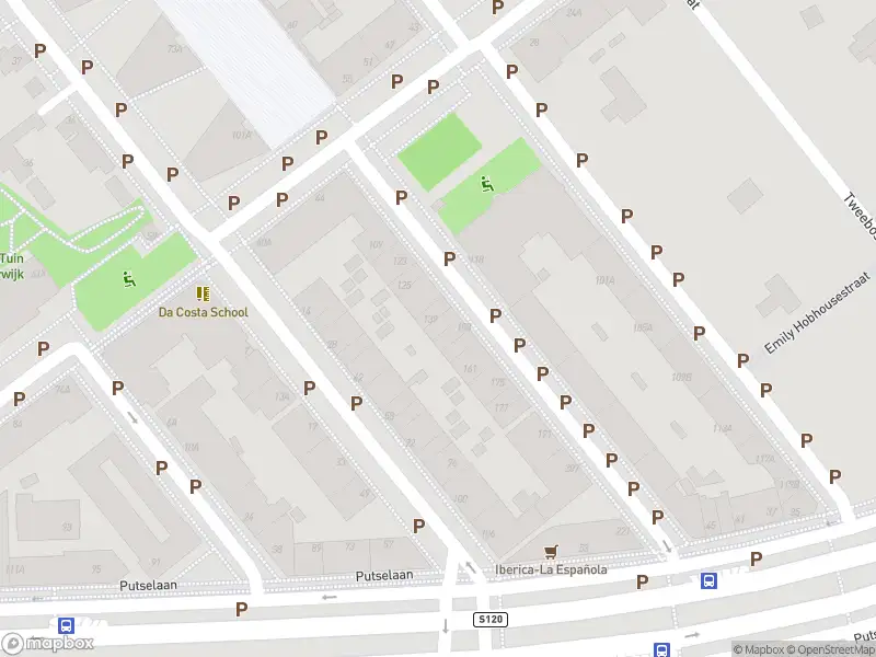 Ambulance met grote spoed naar de Christiaan de Wetstraat in Rotterdam