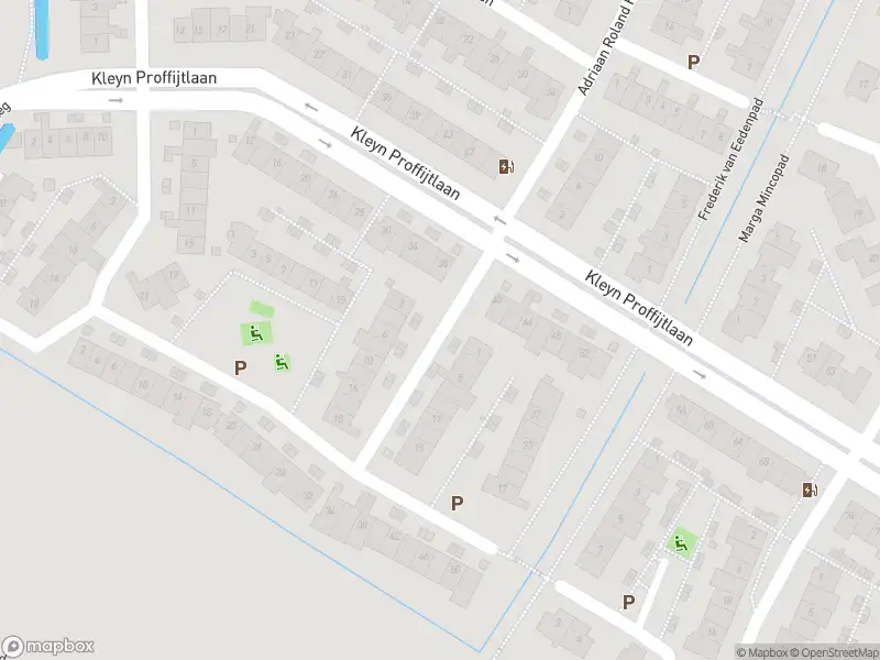 Ambulance met grote spoed naar de Anton van Duinkerkenlaan in Oegstgeest