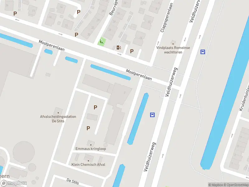 Brandweer met grote spoed naar de Mostperenlaan in Vleuten vanwege een buitenbrand