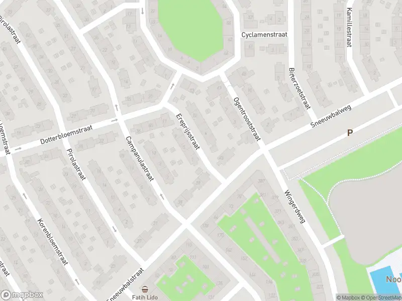 Ambulance met grote spoed naar de Ereprijsstraat in Amsterdam