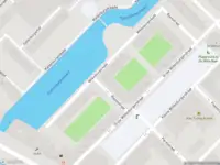 Brandweer met grote spoed naar de Ravenstraat in Amsterdam