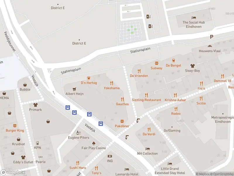 Politie naar de Stationsplein in Eindhoven vanwege steekincident