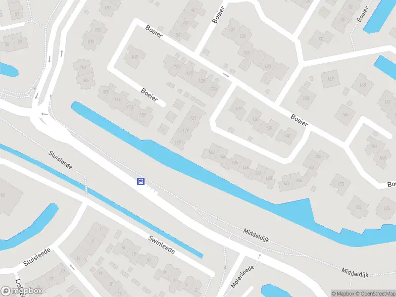 Ambulance met grote spoed naar de Boeier in Barendrecht