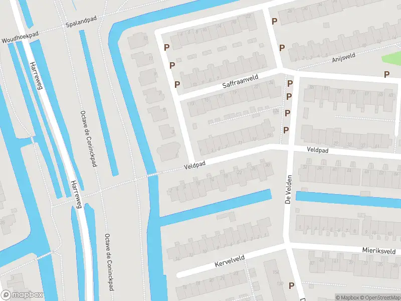 Ambulance met grote spoed naar de Veldpad in Schiedam