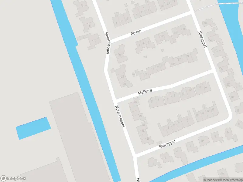 Ambulance met gepaste spoed naar de Notarisappel in Andijk