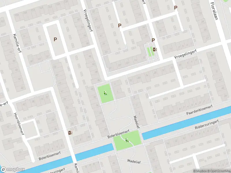 Ambulance met grote spoed naar de Madelief in Pijnacker