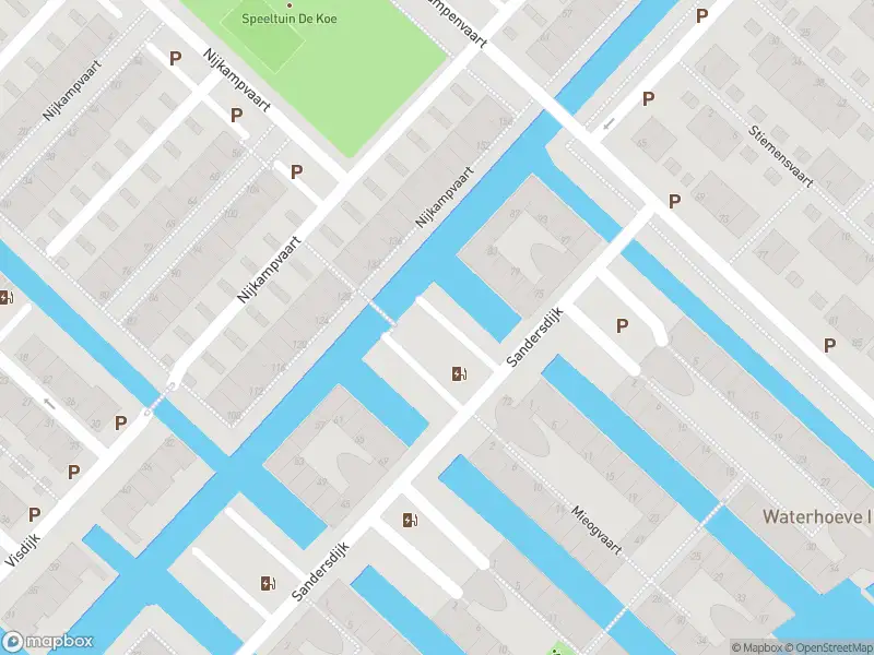 Ambulance met grote spoed naar de Henricuskade in 's-Gravenhage