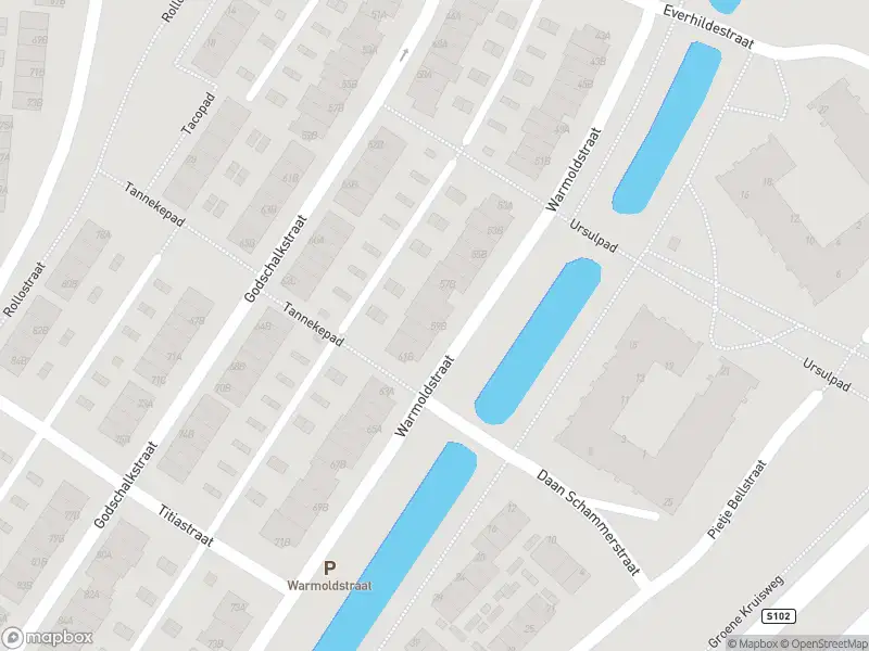 Ambulance met grote spoed naar de Warmoldstraat in Rotterdam