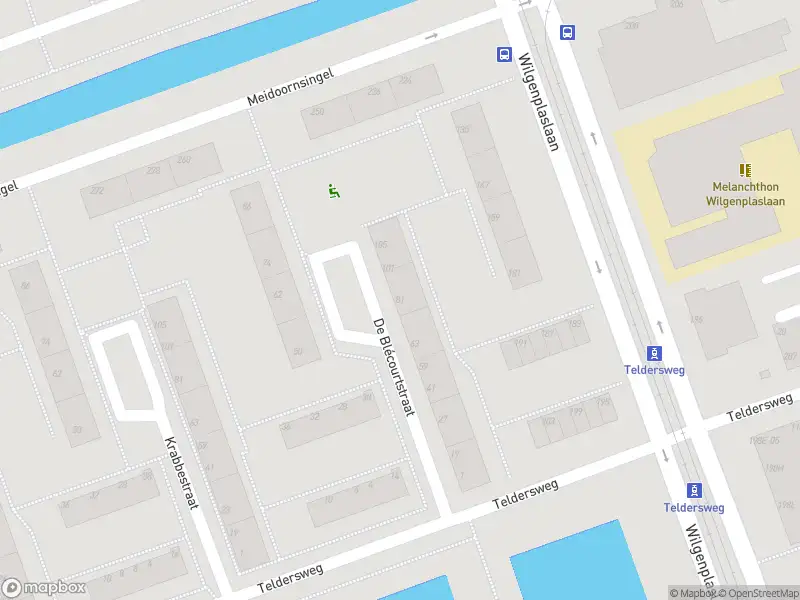 Ambulance met gepaste spoed naar de De Blécourtstraat in Rotterdam