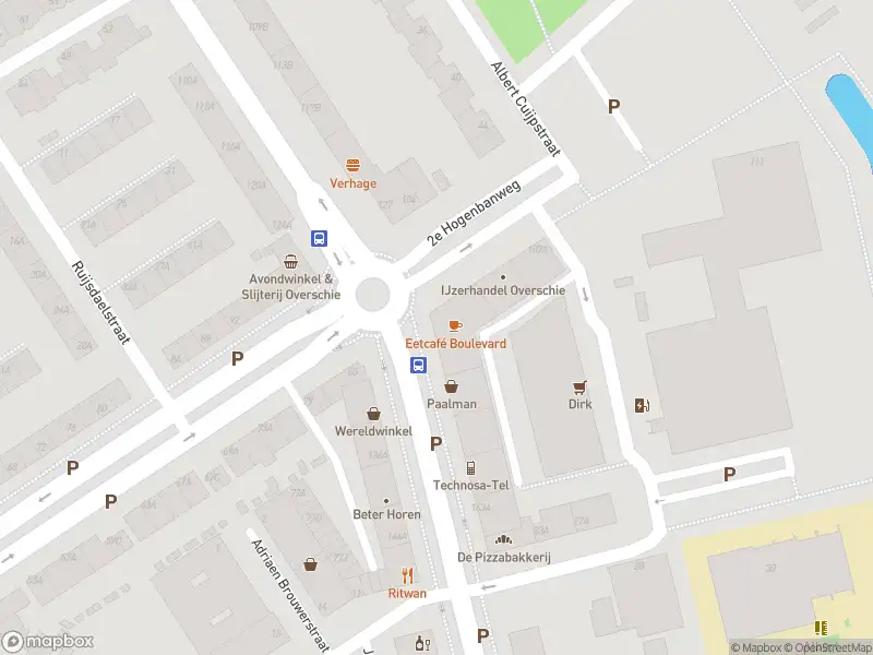 Ambulance met gepaste spoed naar de Burgemeester Baumannlaan in Rotterdam