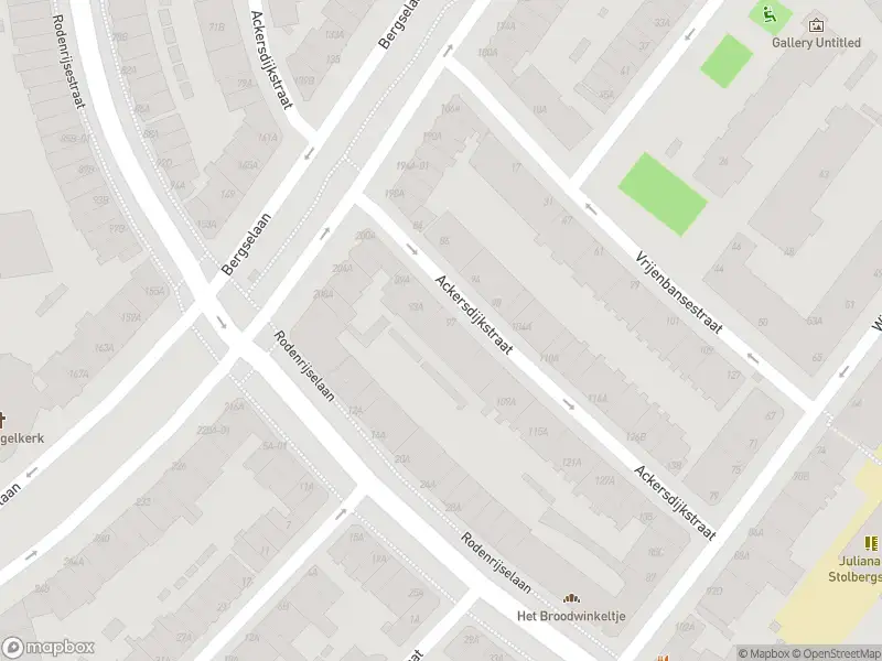 Ambulance met grote spoed naar de Ackersdijkstraat in Rotterdam