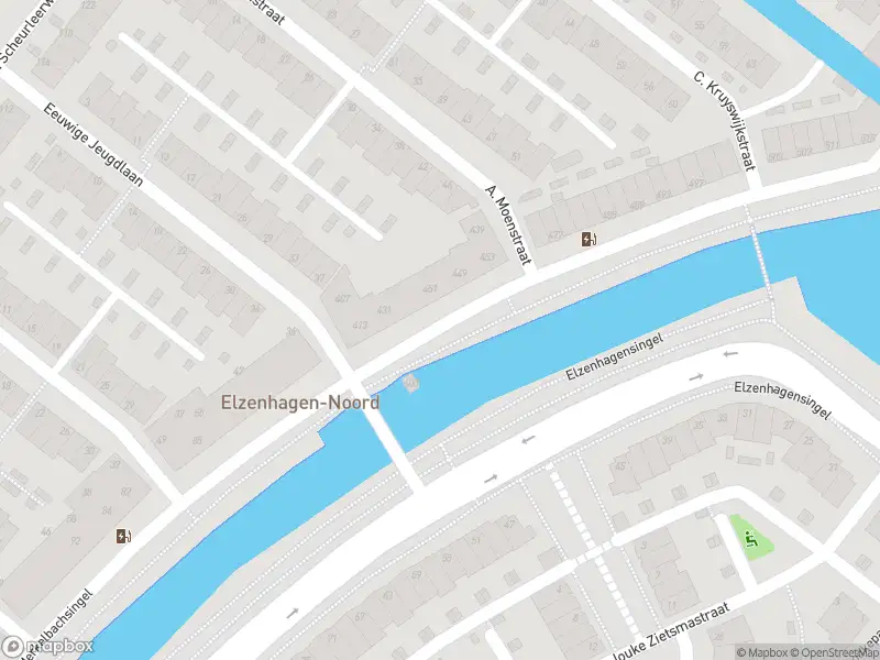 Ambulance met gepaste spoed naar de B. Merkelbachsingel in Amsterdam