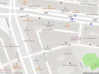 Ambulance met gepaste spoed naar de Bredestraathof in Rotterdam