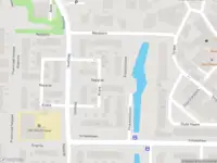 Ambulance met grote spoed naar de Raaigras in Barendrecht