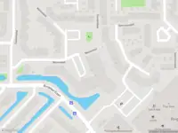 Ambulance met grote spoed naar de Valkendaal in Nieuwerkerk aan den IJssel