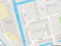 Ambulance met grote spoed naar de Dotterlei in Capelle aan den IJssel