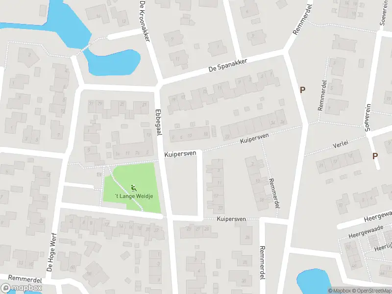 Ambulance met grote spoed naar de Kuipersven in Warmenhuizen