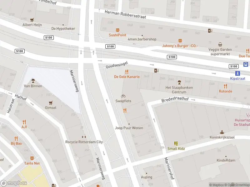 Ambulance met grote spoed naar de Mariniersweg in Rotterdam