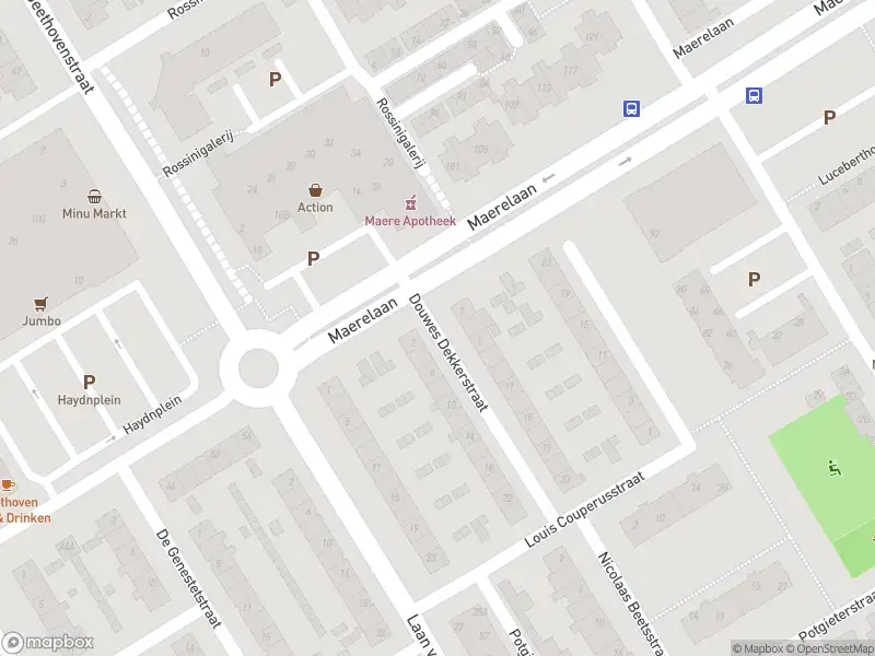 Ambulance met gepaste spoed naar de Douwes Dekkerstraat in Heemskerk