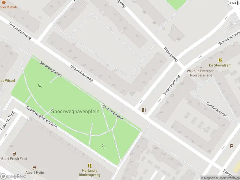 Ambulance met gepaste spoed naar de Spoorweghaven in Rotterdam