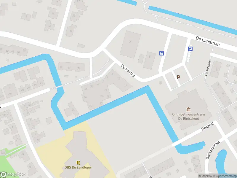 Ambulance met grote spoed naar de De Hertog in Koedijk