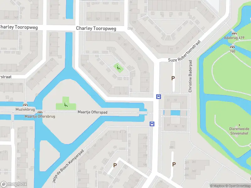 Ambulance met grote spoed naar de Catharina van Renneskade in Leiden