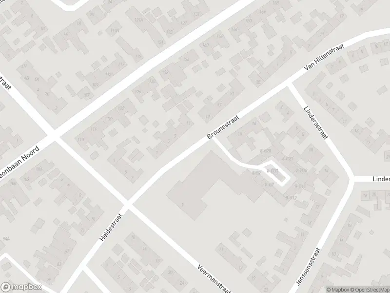 Brandweer met gepaste spoed naar de Brounsstraat in Geleen vanwege afhijsen patient