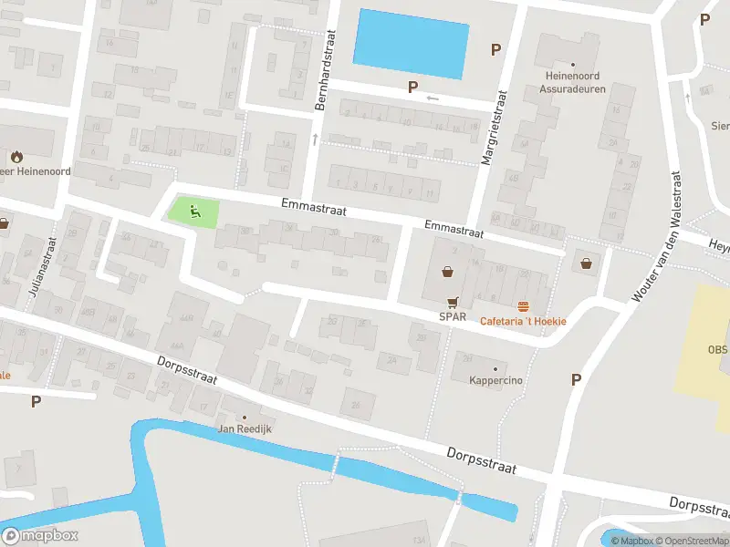 Ambulance met gepaste spoed naar de Emmastraat in Heinenoord