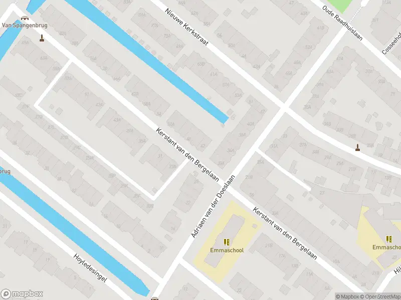 Ambulance met grote spoed naar de Kerstant van den Bergelaan in Rotterdam