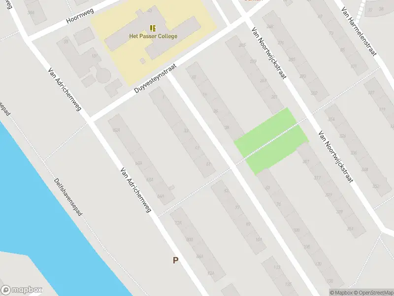 Ambulance met grote spoed naar de Lemkensstraat in Rotterdam