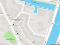 Ambulance met gepaste spoed naar de Westzaanstraat in Amsterdam