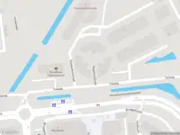 Ambulance met gepaste spoed naar de Muiderslotpad in Hellevoetsluis