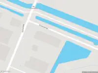 Ambulance en brandweer met grote spoed naar de Zirkoonstraat in Alkmaar vanwege middelgrote brand