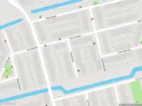 Ambulance met gepaste spoed naar de Tutustraat in Delft