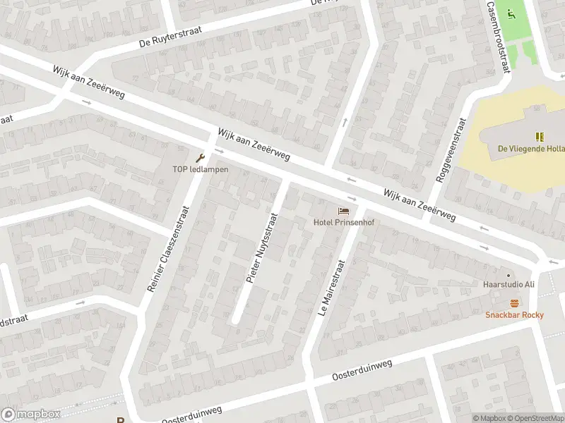 Ambulance met gepaste spoed naar de Pieter Nuytsstraat in IJmuiden