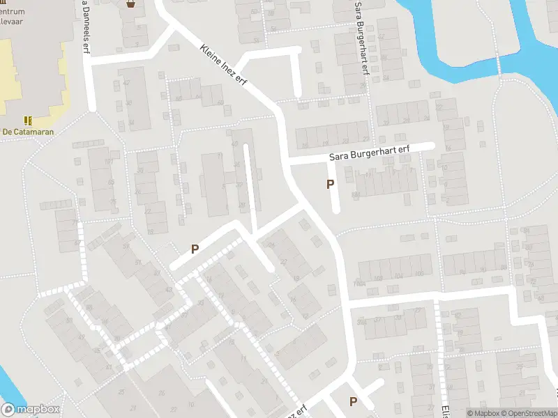 Ambulance met gepaste spoed naar de Kleine Inez erf in Capelle aan den IJssel