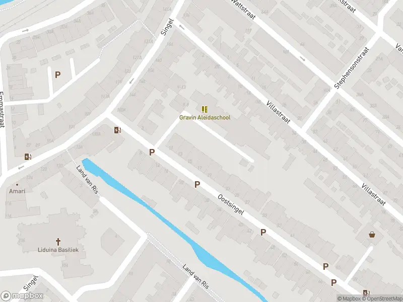 Ambulance met grote spoed naar de Oostsingel in Schiedam