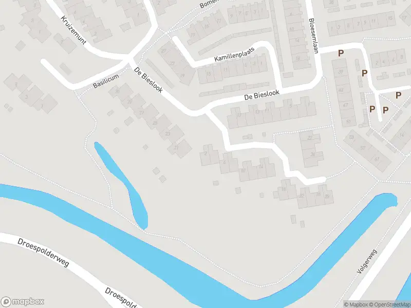 Ambulance met gepaste spoed naar de Korianderplaats in Rozenburg