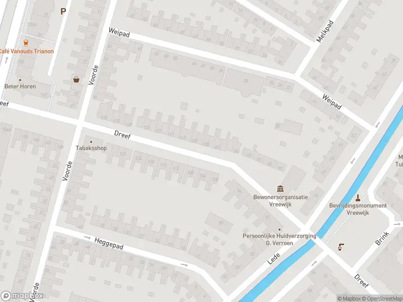 Ambulance met grote spoed naar de Dreef in Rotterdam