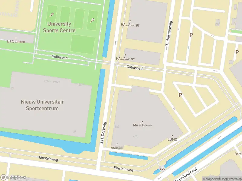 Ambulance met gepaste spoed naar de J.H. Oortweg in Leiden