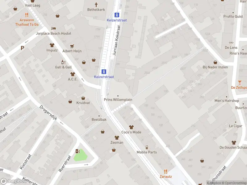 Ambulance met grote spoed naar de Prins Willemplein in 's-Gravenhage