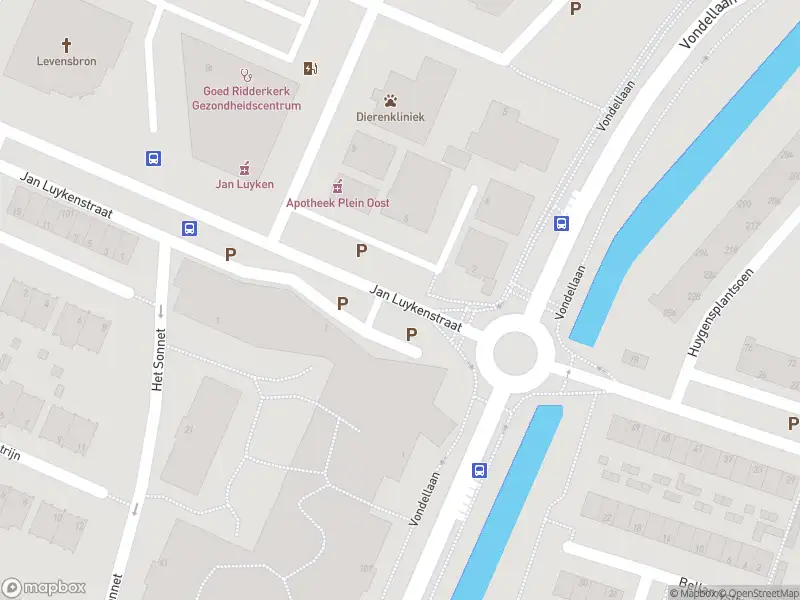 Brandweer met grote spoed naar de Jan Luykenstraat in Ridderkerk vanwege stankoverlast