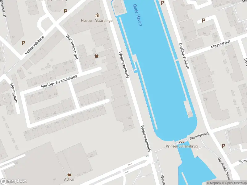 Ambulance met gepaste spoed naar de Westhavenkade in Vlaardingen