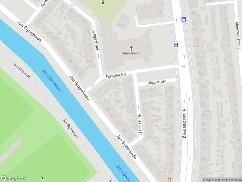 Ambulance met grote spoed naar de Diezestraat in Haarlem