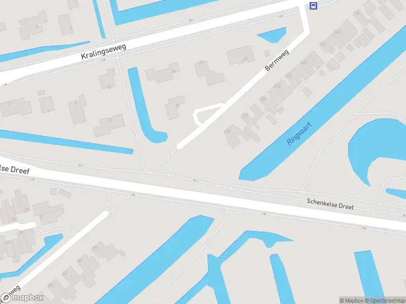 Ambulance met grote spoed naar de Bermweg in Capelle aan den IJssel