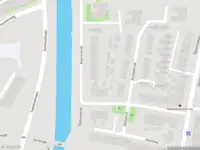 Ambulance met gepaste spoed naar de Dorpsplein in Duivendrecht