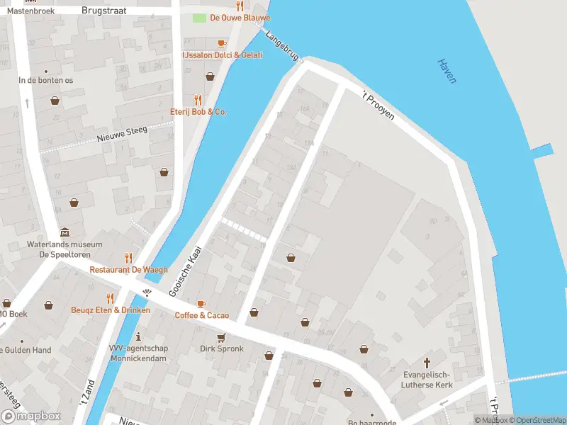 Ambulance met gepaste spoed naar de Groote Noord in Monnickendam