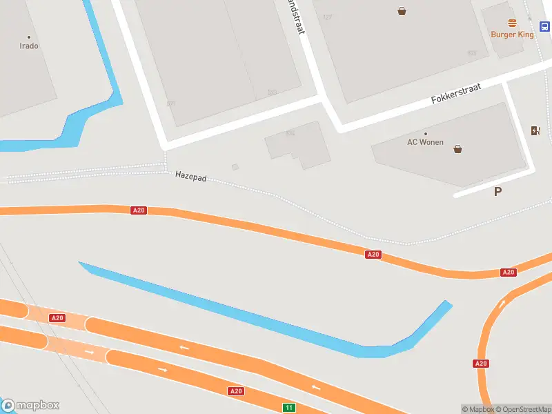 Ambulance met grote spoed naar de 's-Gravelandseweg in Schiedam